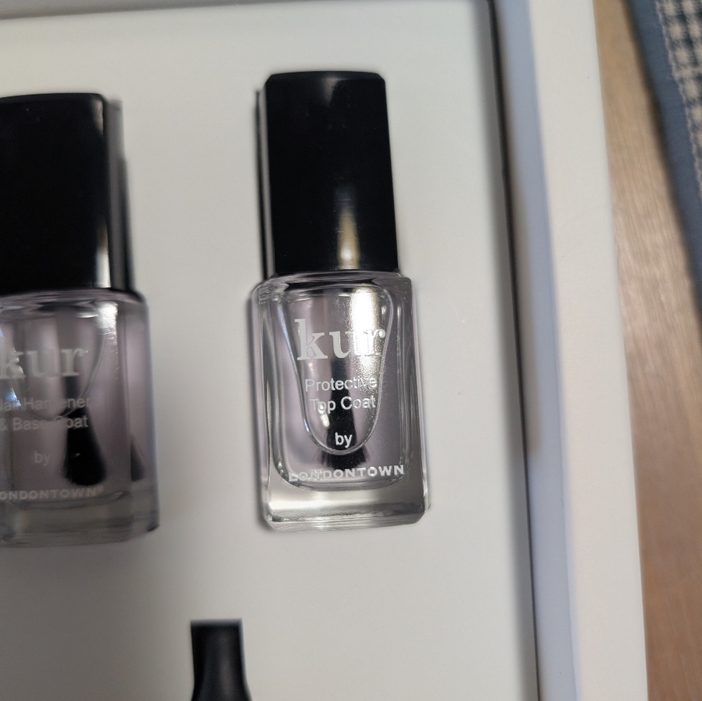 Londontown Total Manicure Set - Picture 4 of 5